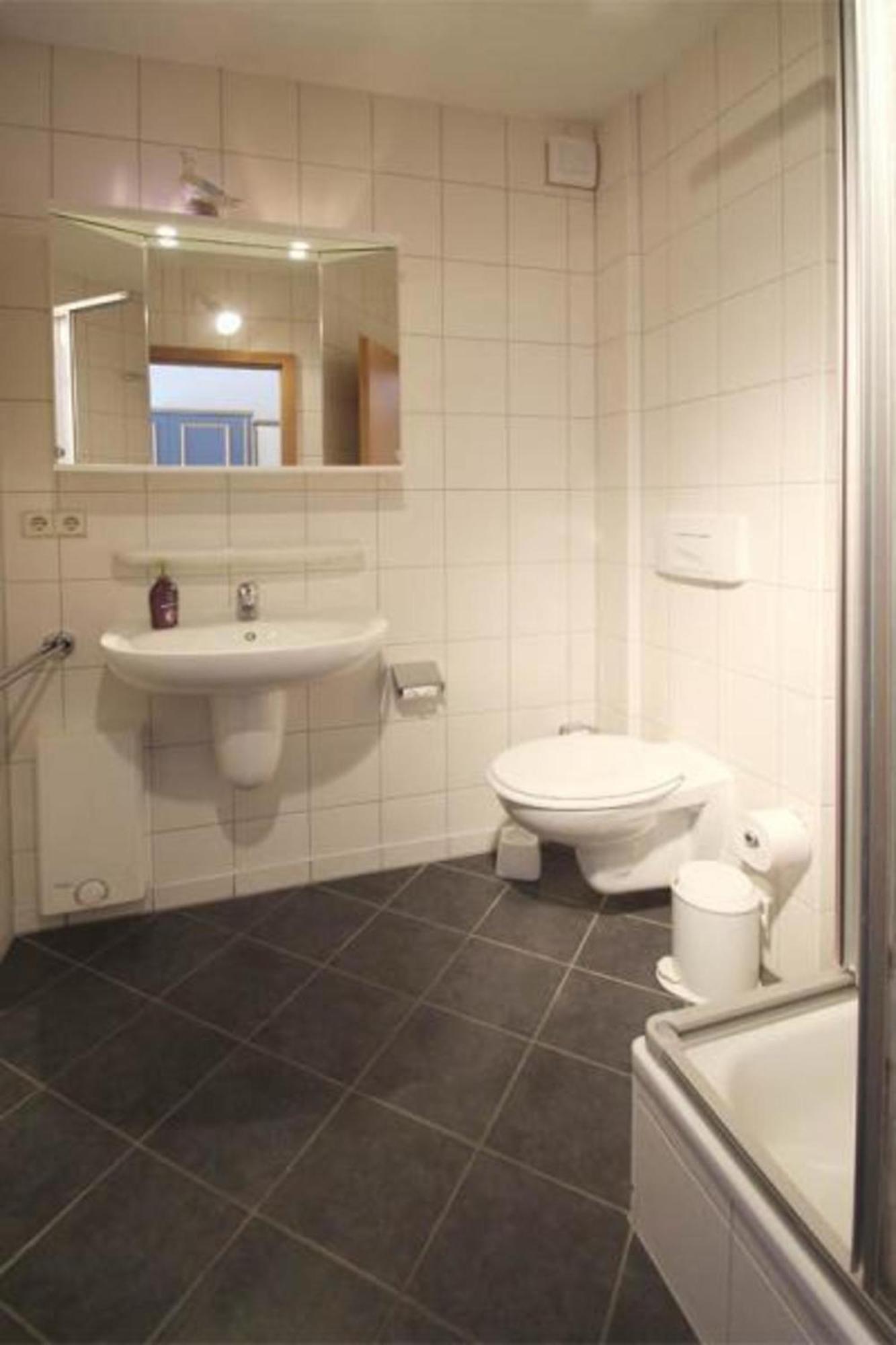 Yachthafenresidenz-Wohnung-9203-894 Kuehlungsborn Exterior foto