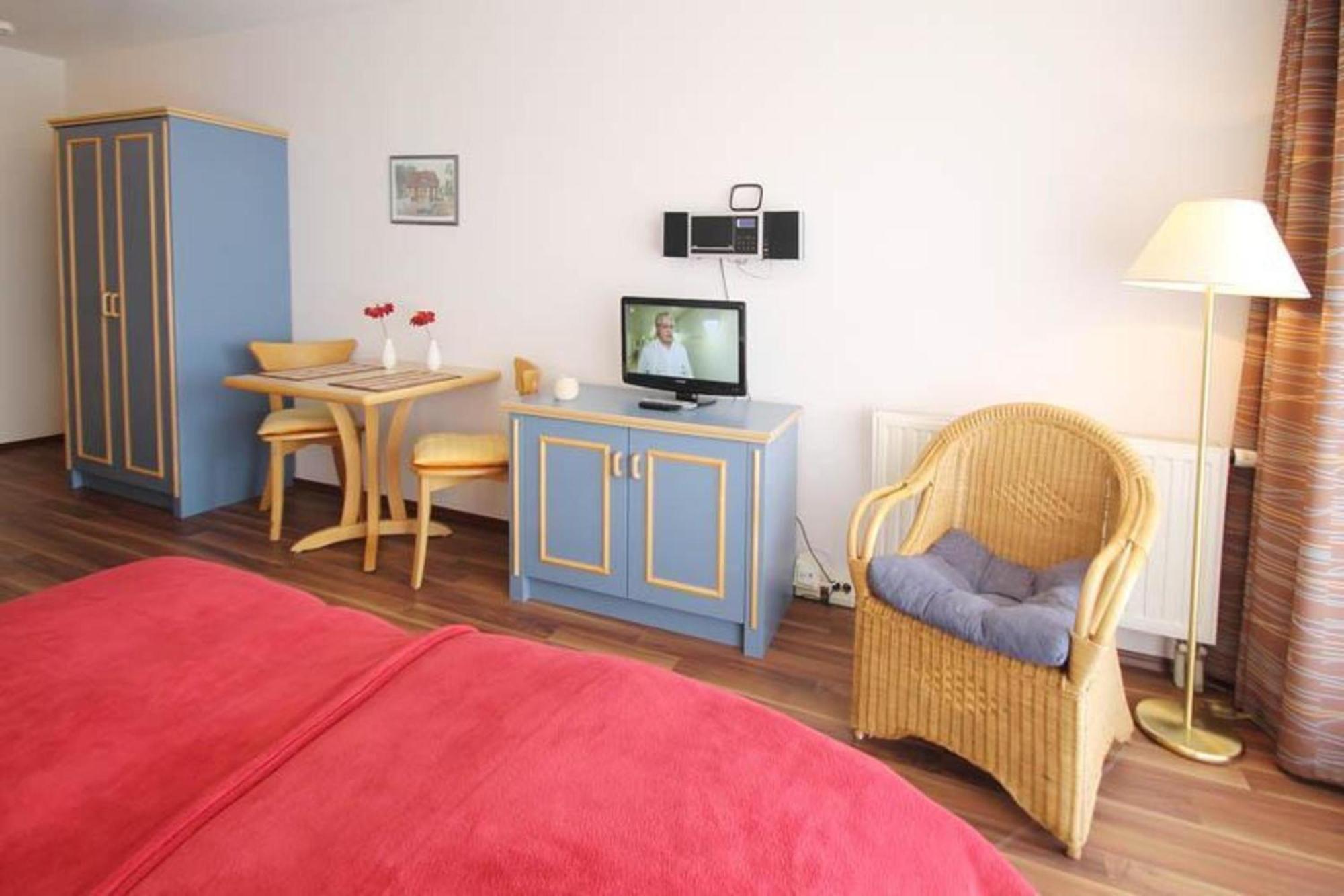 Yachthafenresidenz-Wohnung-9203-894 Kuehlungsborn Exterior foto